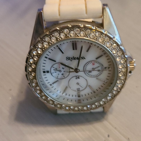Style & co watch - Picture 3 of 3